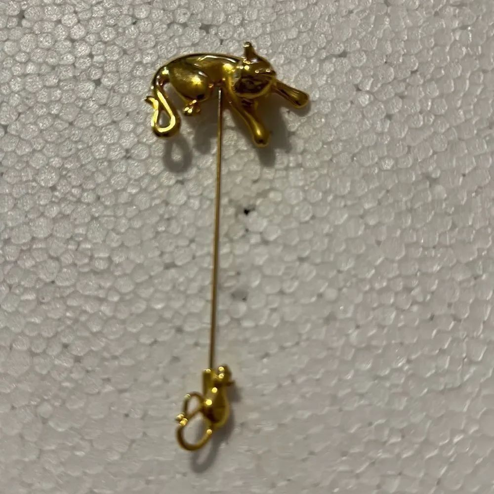 Vintage Jabot Cat Mouse Pin